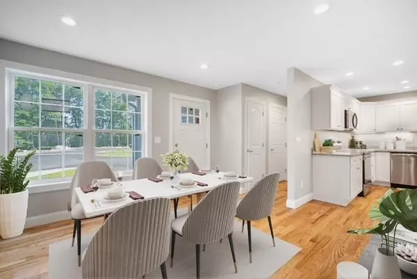 4 Sabrina Way #E, Agawam, MA 01001