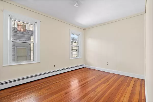 Somerville, MA 02143,37 Calvin Street #2