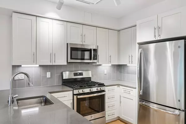77 New #209, Cambridge, MA 02138