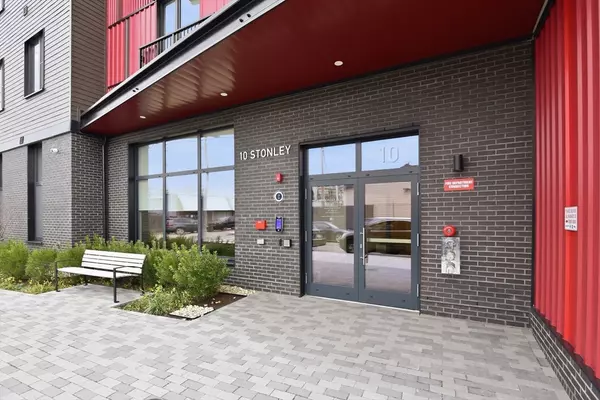 10 Stonley Road #102, Boston, MA 02130