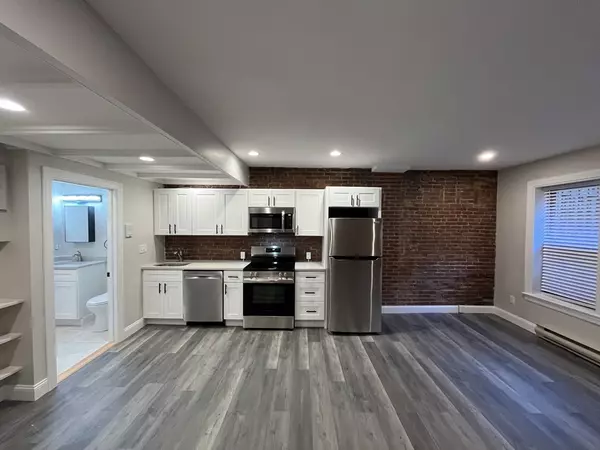 Boston, MA 02118,10 Wellington Street #B