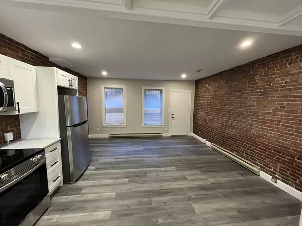 Boston, MA 02118,10 Wellington Street #B