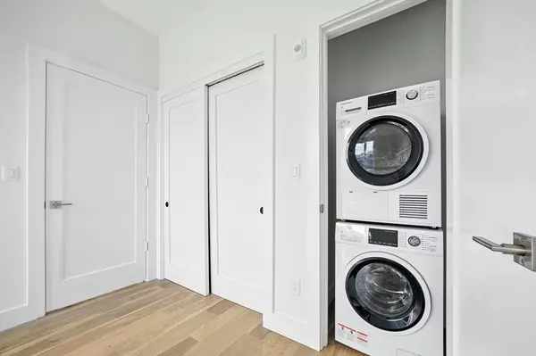 Boston, MA 02135,38 Hichborn #201