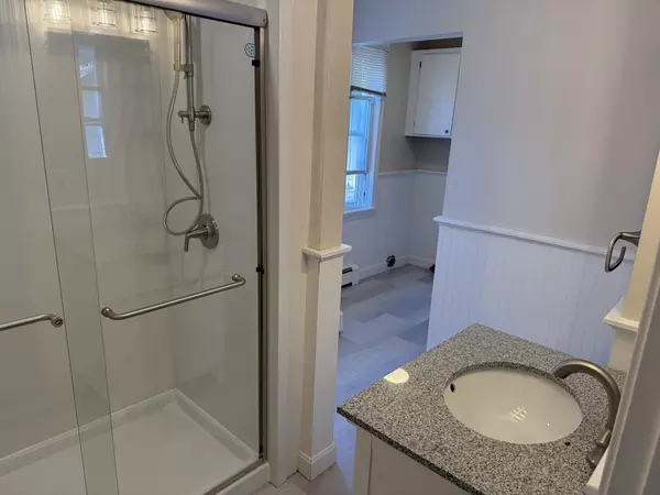 Plymouth, MA 02360,2 Fremont St #1