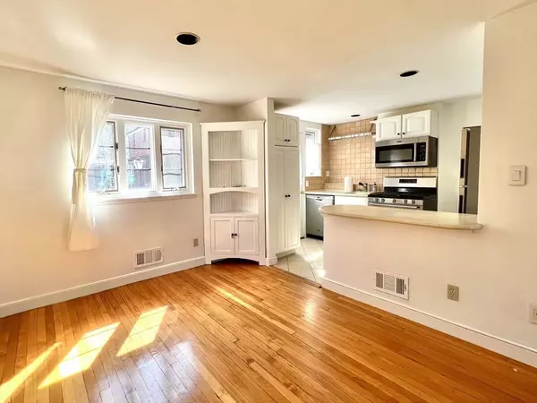 Watertown, MA 02472,92 Duff St #0