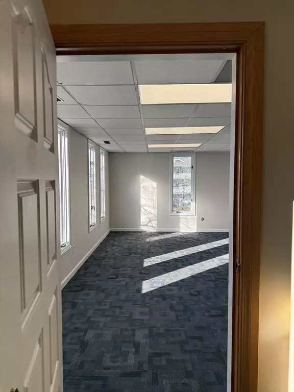 Chelmsford, MA 01824,11 Summer St #2