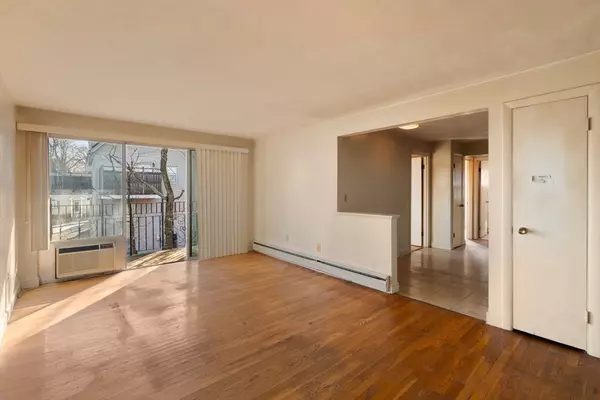 Everett, MA 01906,859 Broadway #15