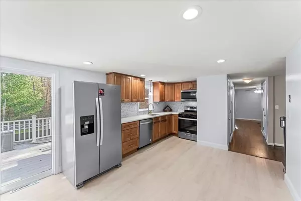 Pembroke, MA 02359,198 Elm St