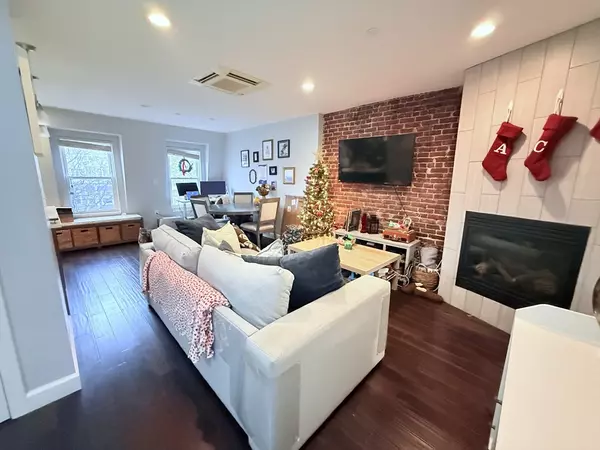 Boston, MA 02127,795 East 3rd St #3