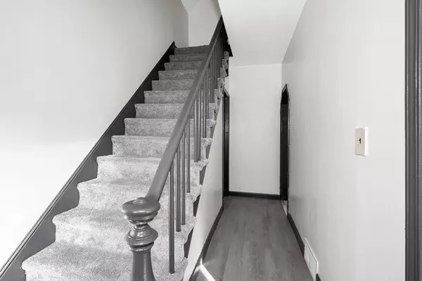 Lowell, MA 01850,73 W 4th St