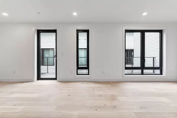 Boston, MA 02127,33 A Street #504