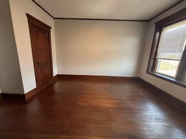 Salem, MA 01970,1 Harbor #11