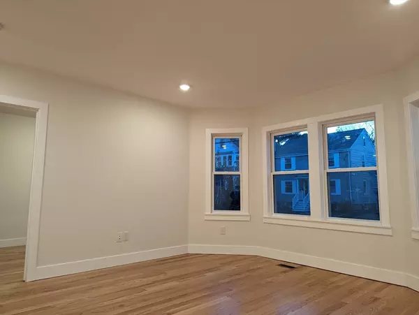 Belmont, MA 02478,41 Oxford Ave #1