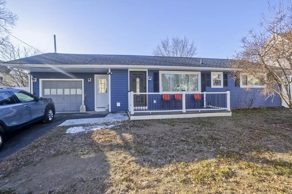 Holyoke, MA 01040,10 View St