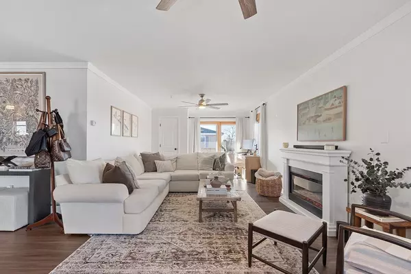 Salisbury, MA 01952,20 Cable Ave #5