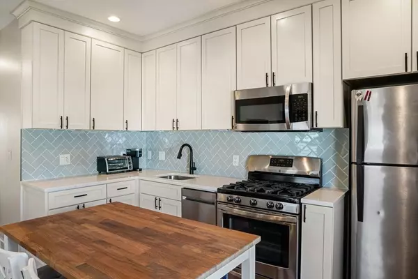 Boston, MA 02127,596 E 2nd St #3