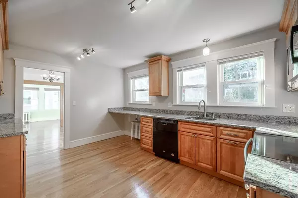 Newton, MA 02465,23 Noble St #1