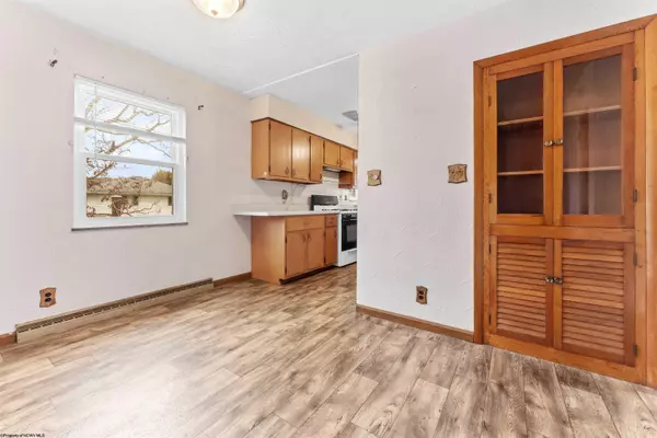 Barrackville, WV 26559,305 Manley Street