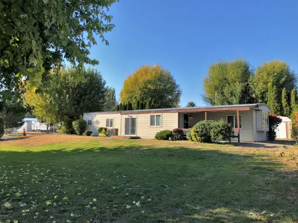 4302 Windy Ln, Benton City, WA 99320