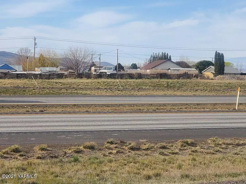 Prosser, WA 99350,795 Wine Country Rd