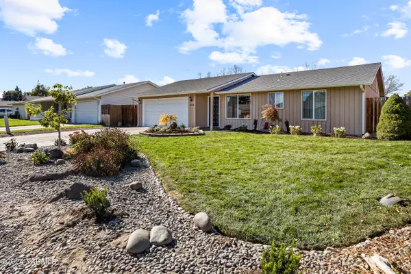 1504 74th Ave S,  Yakima,  WA 98908
