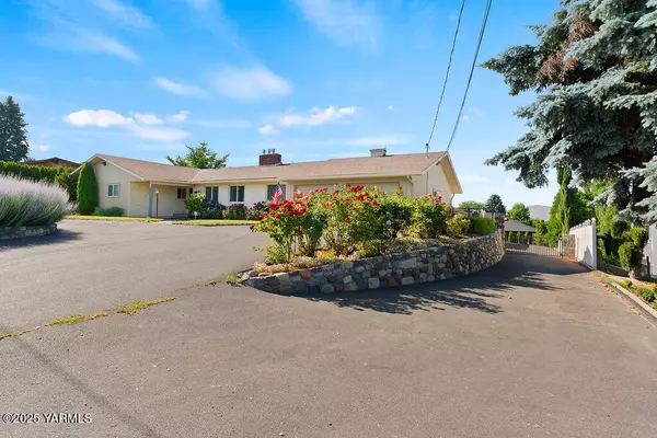 5310 Lincoln Ave W, Yakima, WA 98908