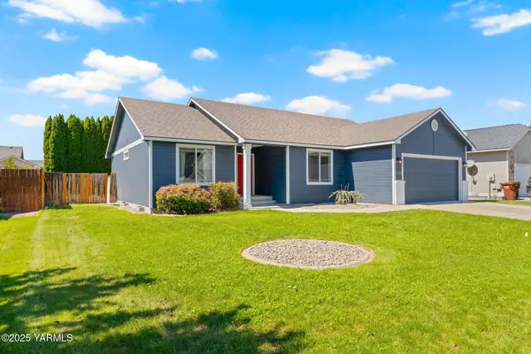 2012 Wellington Dr, Yakima, WA 98903