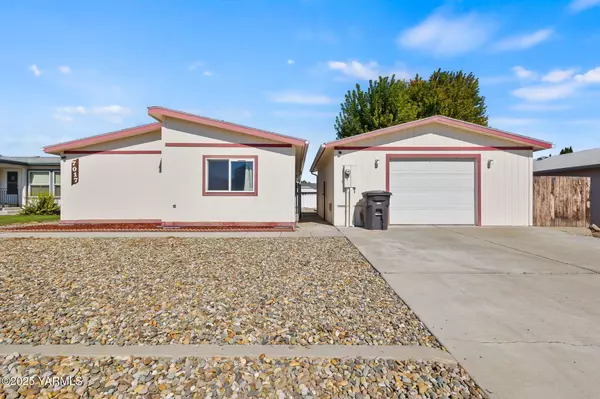 7017 Cottage Way, Yakima, WA 98908