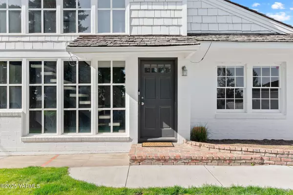 Yakima, WA 98908,5 80th Ave N