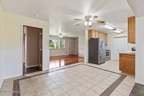 Yakima, WA 98901,71 Paint Horse Rd