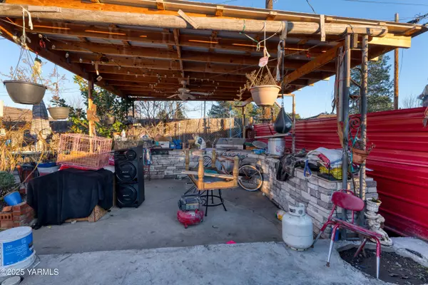 Grandview, WA 98930,1206 2nd St W