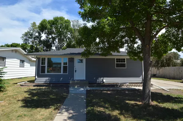 1425 Lloyd Street S, Aberdeen, SD 57401