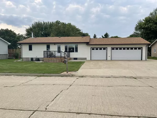 105 15th Street NE, Watertown, SD 57201