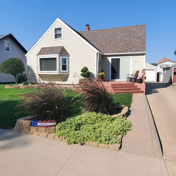 1110 Lloyd Street S, Aberdeen, SD 57401