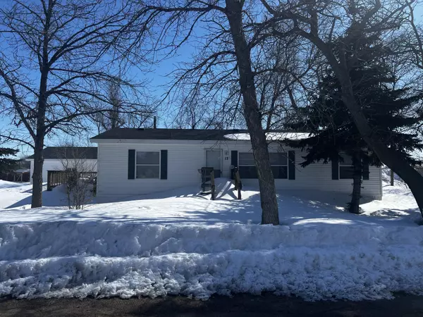 12 5th Street, Ipswich, SD 57451