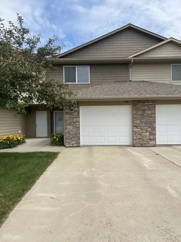 1616 Nicklaus Drive, Aberdeen, SD 57401