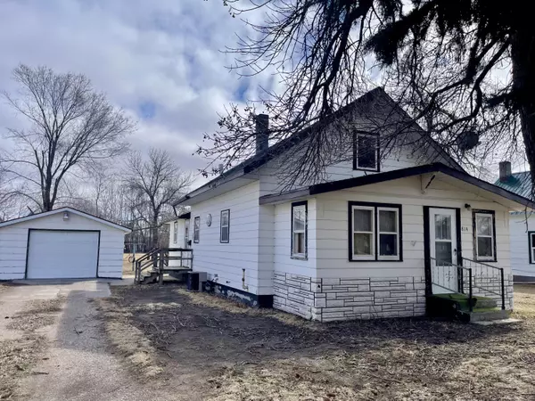 814 Leola Avenue, Leola, SD 57456