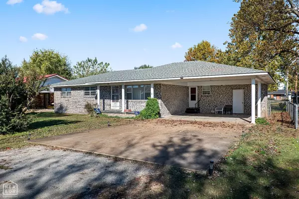 1402 Magnolia Avenue, Walnut Ridge, AR 72476