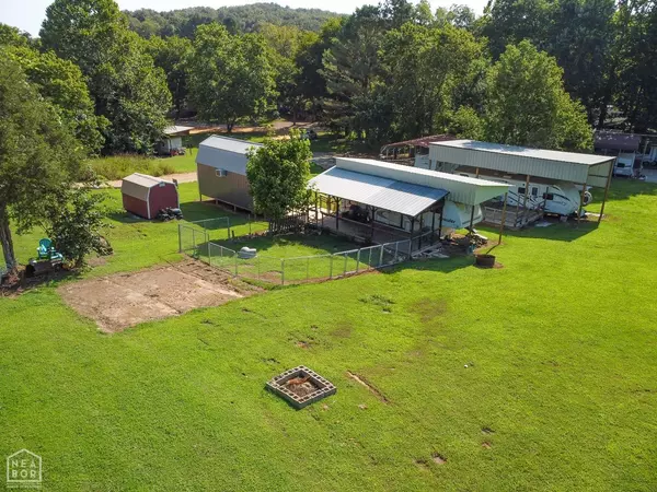 120 Bluff Rd. Circle, Hardy, AR 72452