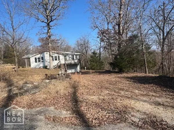 Hardy, AR 72542,104 Briarwood