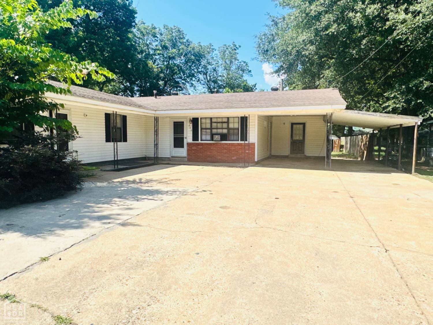 Tuckerman, AR 72473,208 Elgin Road