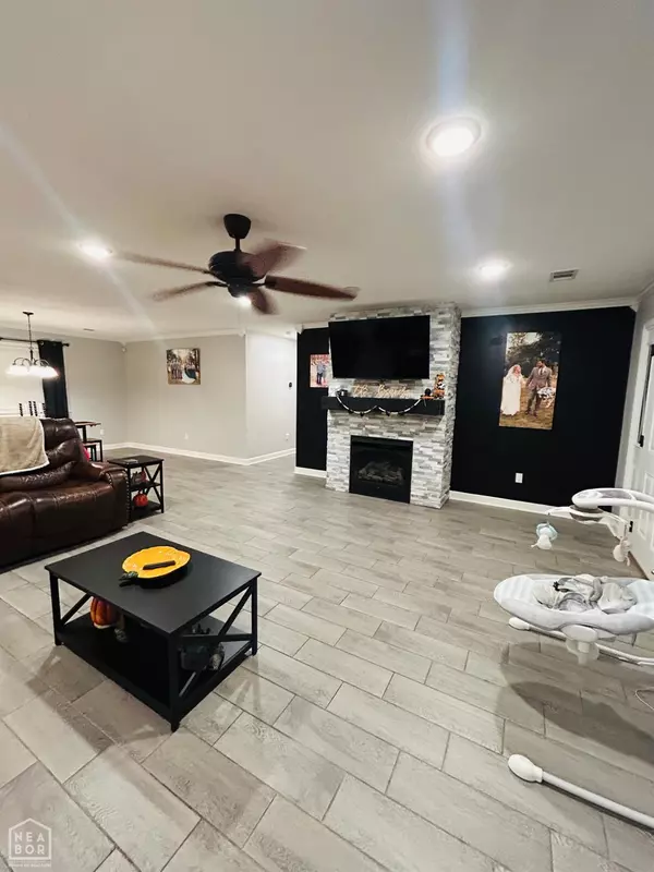 93 county road 7625, Brookland, AR 72417