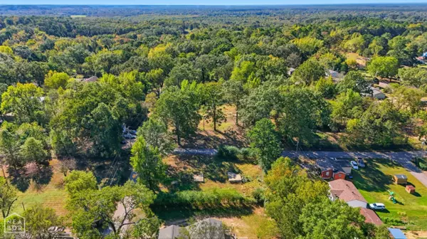 Benton, Ar, AR 72015,1423 Cedar Street