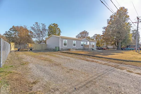 Hoxie, AR 72433,1111 SE Front St
