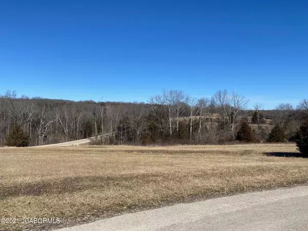 Jefferson City, MO 65101,620 WHISPERING CEDARS LANE