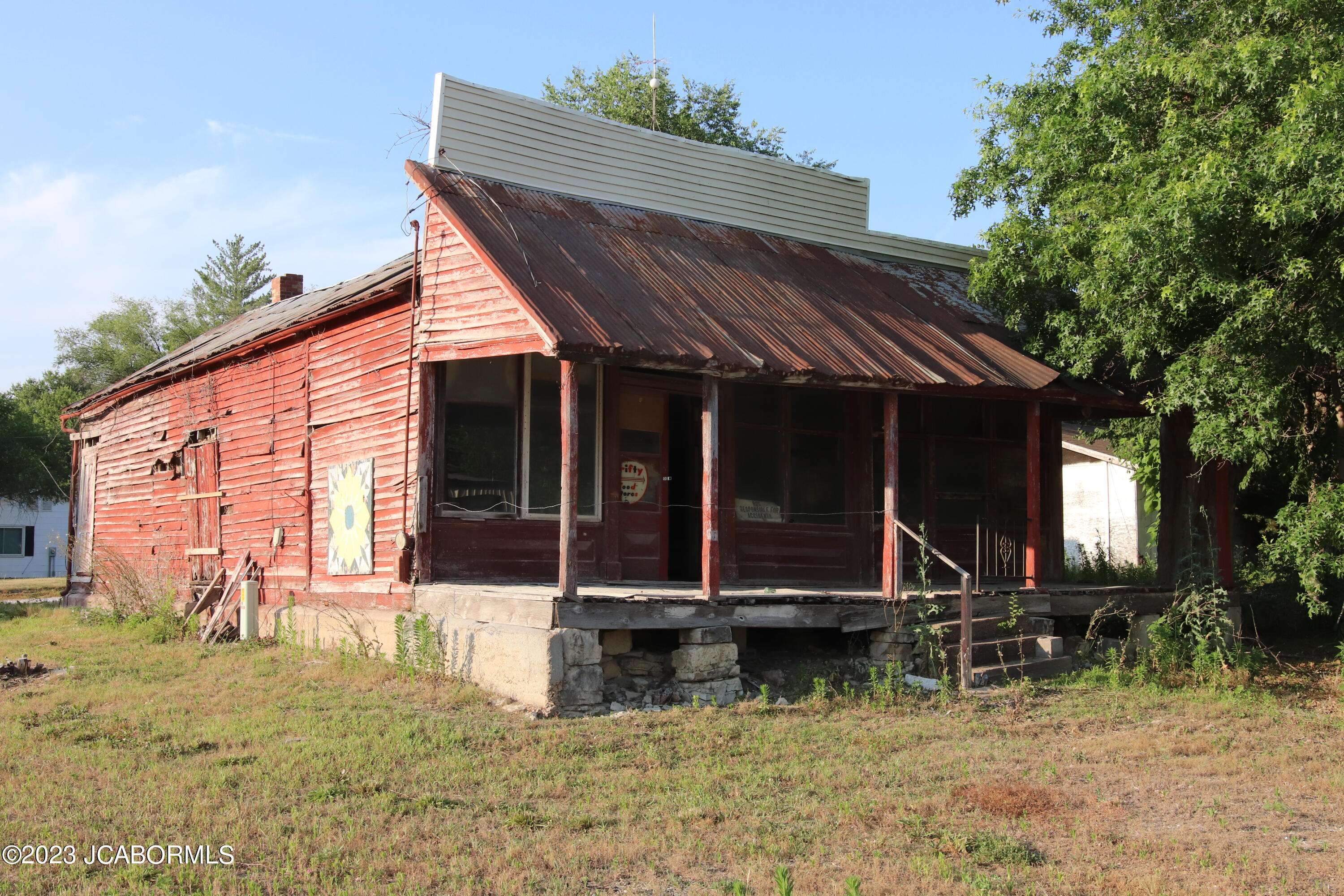 3 BIG SPRING ROAD, New Florence, MO 63363