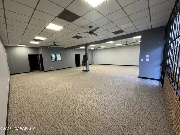 Jefferson City, MO 65101,705 EASTLAND DRIVE