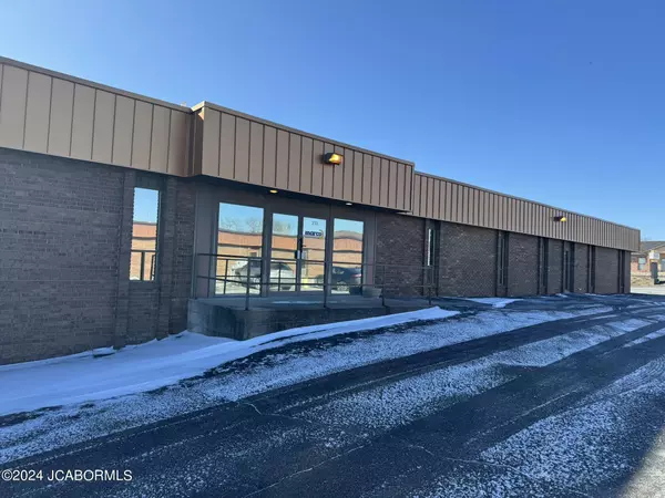 Jefferson City, MO 65109,211 METRO DRIVE #100