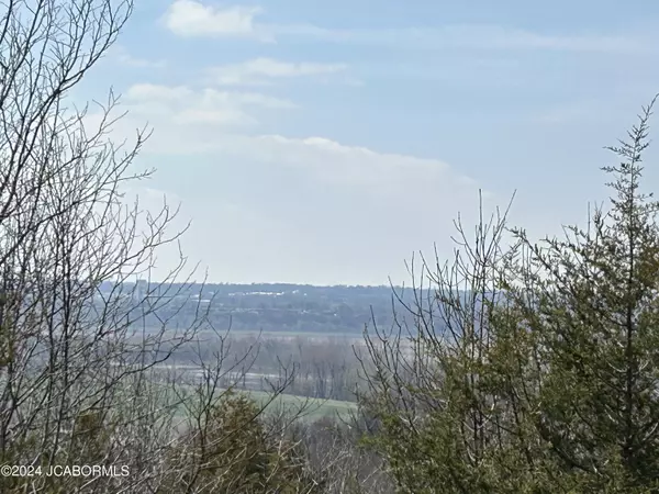 Hartsburg, MO 65039,633 EMERALD POINT ROAD