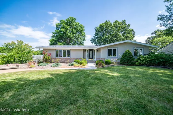73 S LARAND DRIVE, Holts Summit, MO 65043